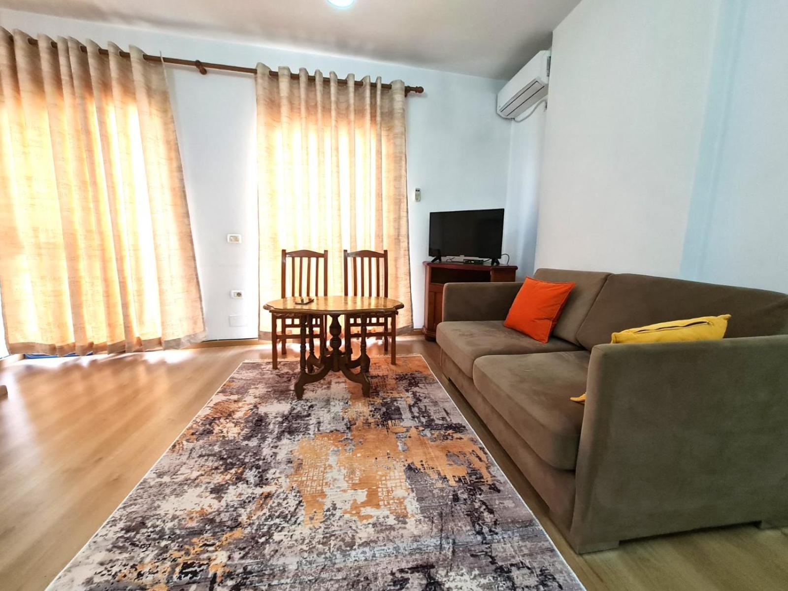 Apartament Property Albania 7 Tirana Exterior foto